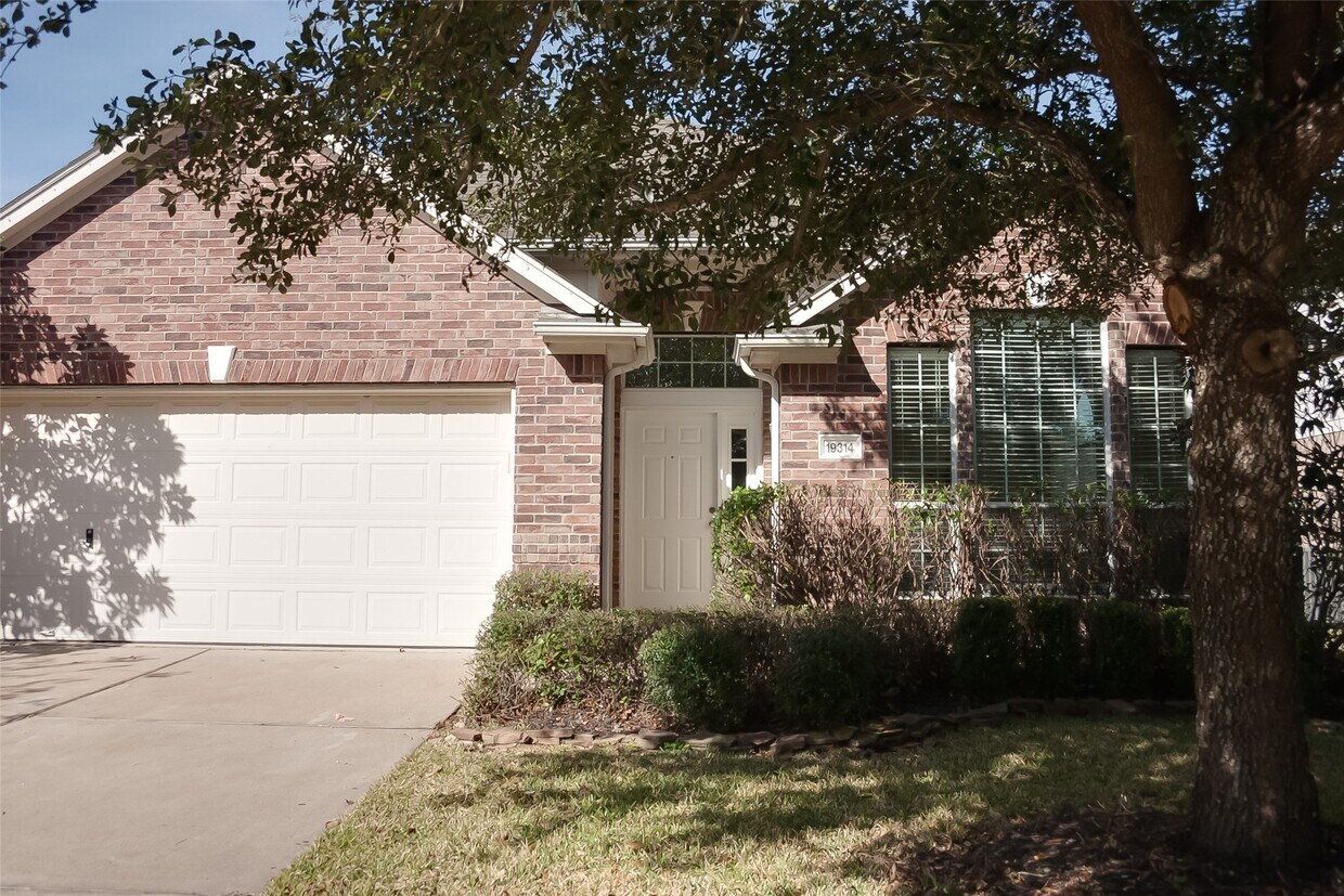 Foto principal - 19314 Chislestone Ln