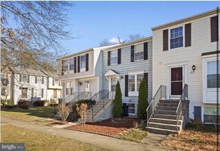 Building Photo - 6917 Villa-Del-Rey Ct
