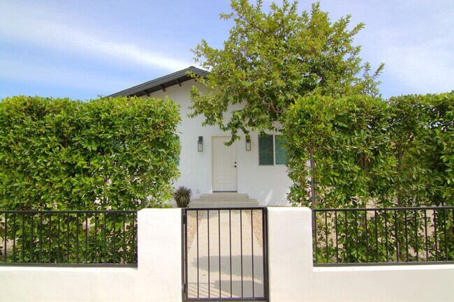 Building Photo - 216 Harding Ave