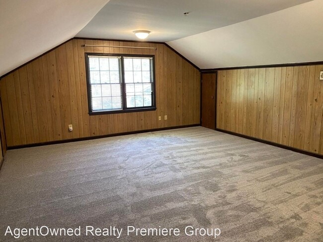 Building Photo - 4 br, 2 bath House - 104 Cherry Hill Ave