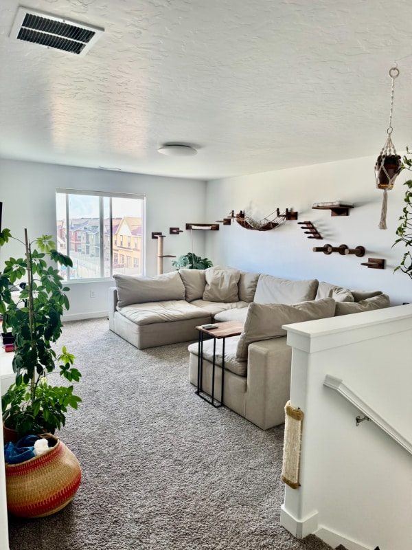 Building Photo - 3923 W Rock Is Ave