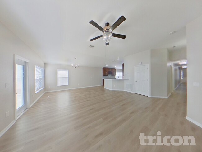 Foto del edificio - 14214 Edinburgh Moor Dr