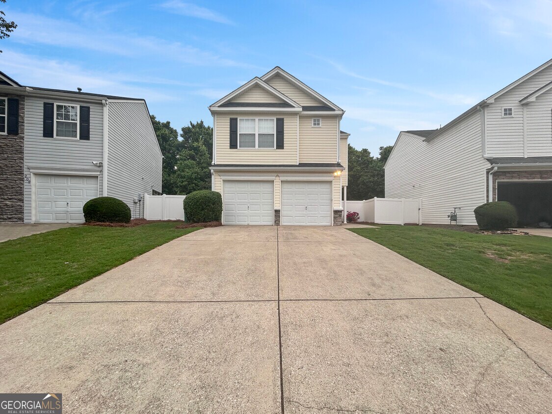 Primary Photo - 206 Ilex Dr
