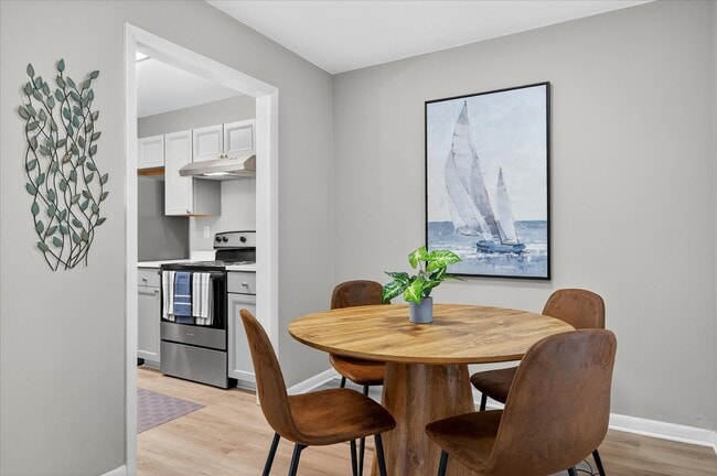 Building Photo - The Grove Apartments