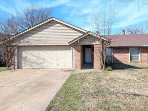 Building Photo - 3920 S 125th E Ave