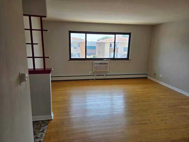 Foto del edificio - 4712 N Olcott Ave