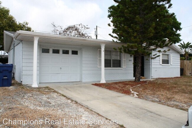 Building Photo - 2 br, 1 bath House - 3247 Ottway DR