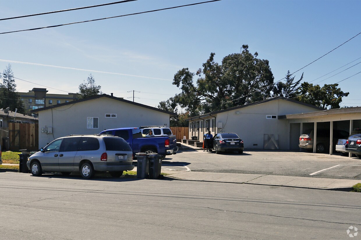 Primary Photo - 65 S Madeira Ave