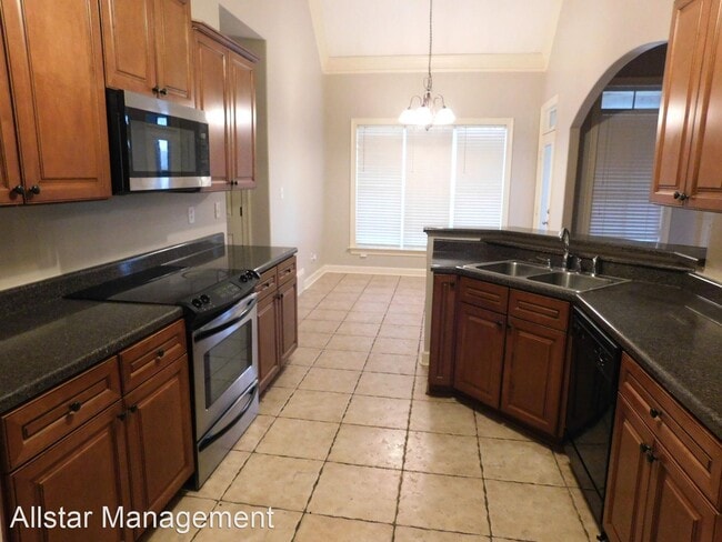 Building Photo - 4 br, 2.5 bath House - 3198 Rosebrook Circ...