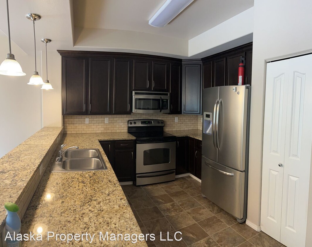 Foto principal - 3 br, 2.5 bath House - 20948 Trailhead Ave