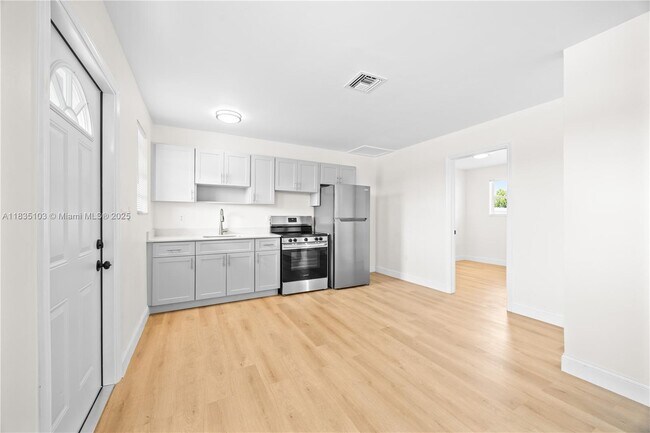 Foto del edificio - 10521 SW 184th St