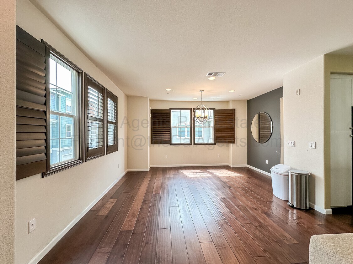 Primary Photo - 1701 Maritime Way