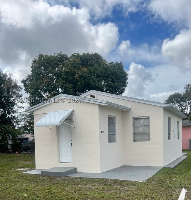 Building Photo - 470 NE 162nd St