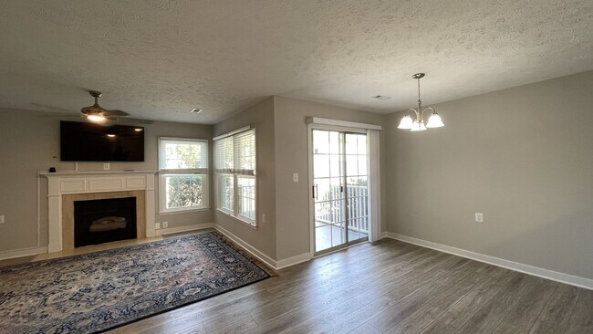 Building Photo - One Bedroom Condo in 55+ Community