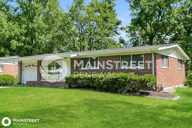 Building Photo - 10422 Hallwood Dr, St. Louis, MO 63136