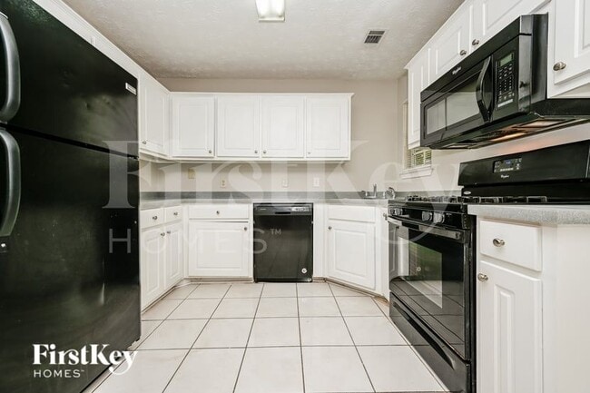 Foto del edificio - 3827 Monarch Ct