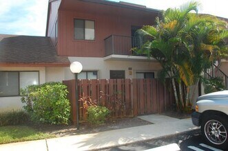 Building Photo - 2445 SW 22nd Ave