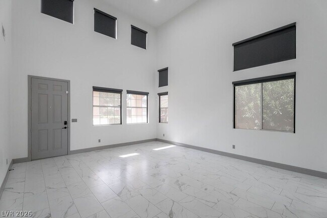 Building Photo - 9796 Altadena St