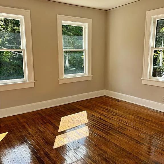 Building Photo - Earn Wealth While Leasing - Like a Homeown...