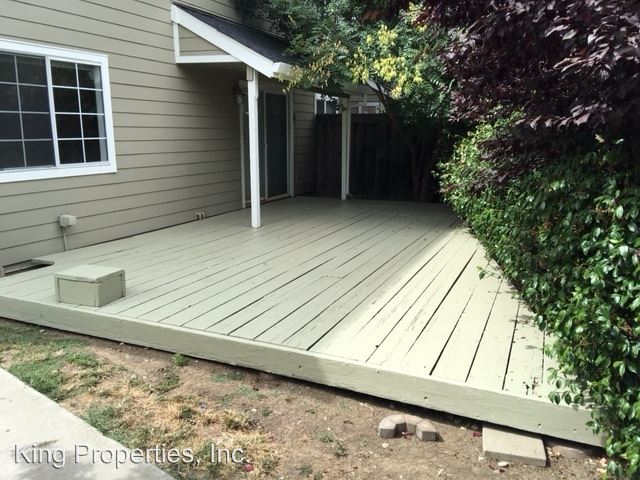 Building Photo - 3086 Woods Cir