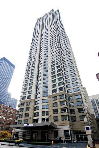 Foto principal - 440 N Wabash Ave