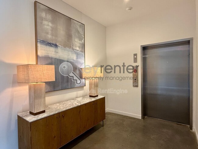 Foto del edificio - 411 Fairpoint St