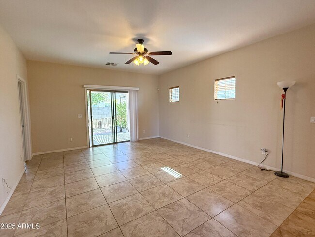 Building Photo - 7911 S 50th Ln