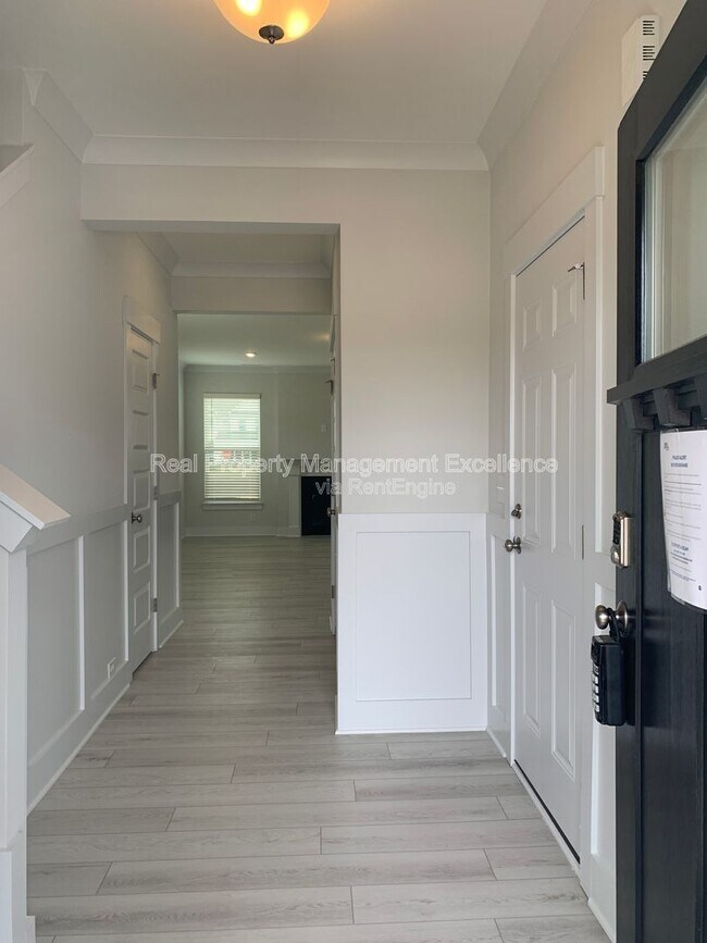 Foto del edificio - 150 Steppe Wy