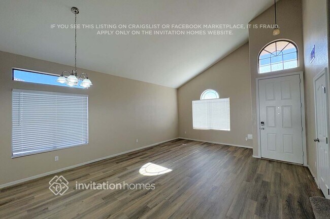 Foto del edificio - 3905 Meadowlands St