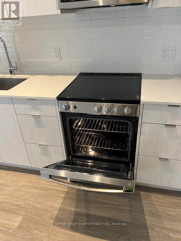 Photo du bâtiment - 4130-4130 Parkside Village Dr
