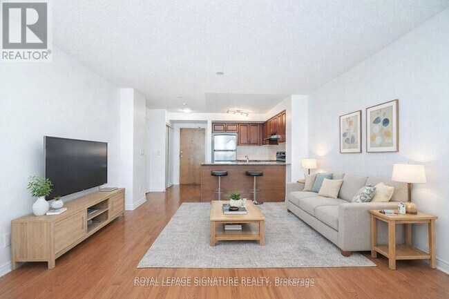 Photo du bâtiment - 60 Fairfax Crescent