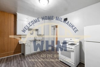 Building Photo - 2251 N 41st St