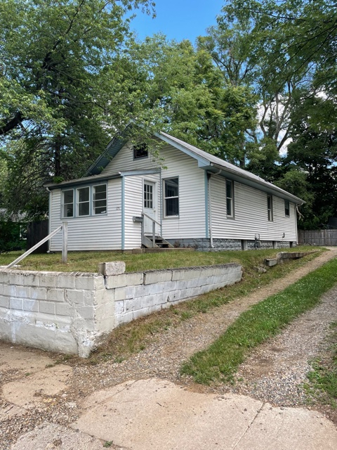 Primary Photo - 171 Harris St