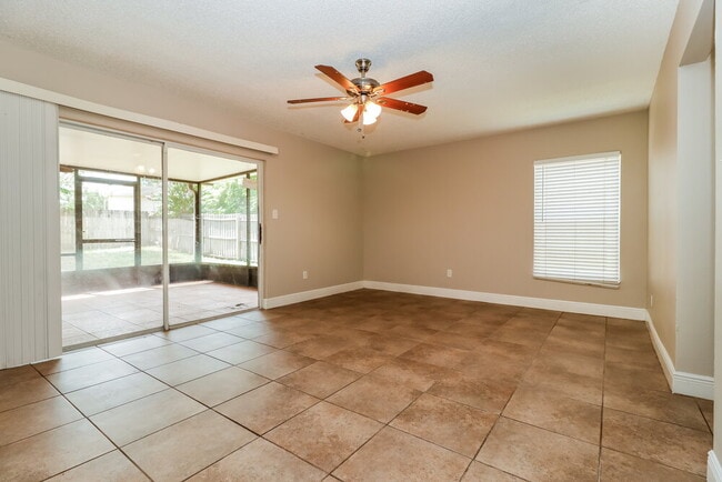 Foto del edificio - 1518 Crossridge Dr