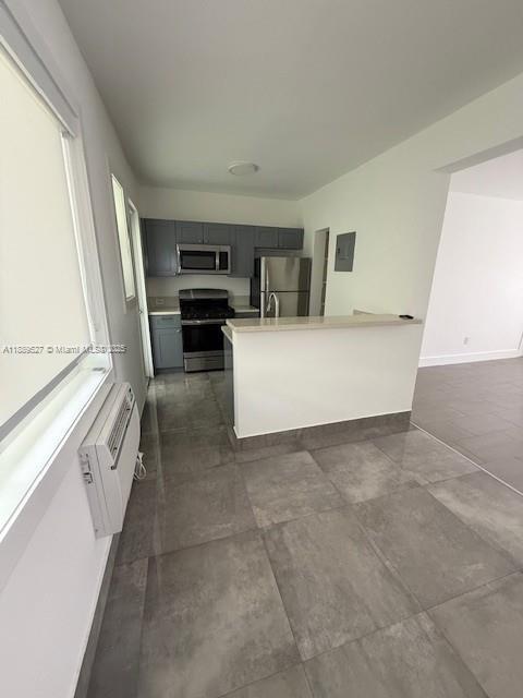 Foto del edificio - 745 83rd St