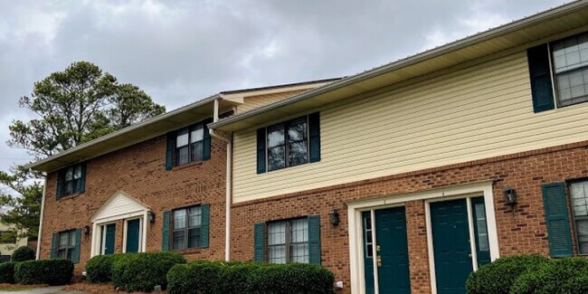 Briarwood Apartments Townhouse for Rent in Calhoun, GA