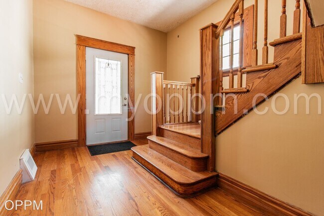 Foto del edificio - 4 br, 2 bath House - 3416 Burt St
