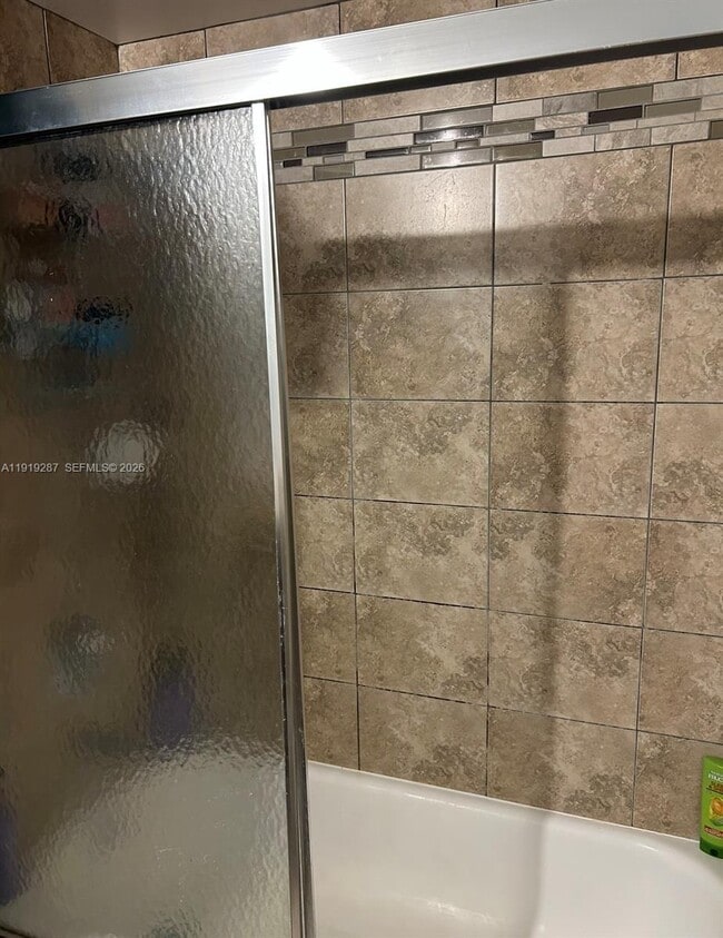 Building Photo - 2701 Riverside Dr