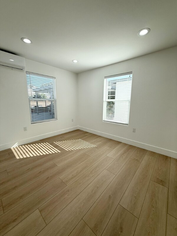 Foto del edificio - 7141 El Verano Dr