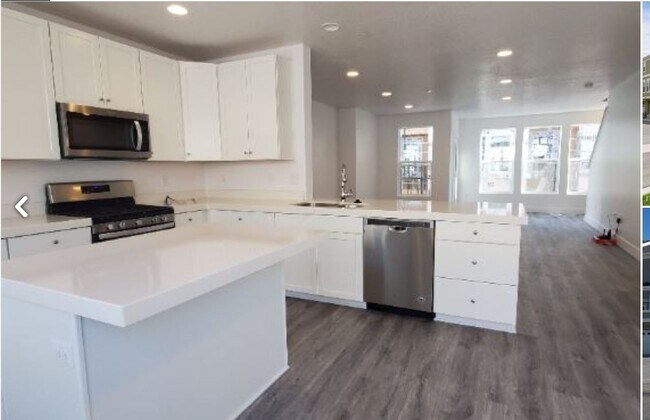 Foto del edificio - 3841 Kinglassie Ln