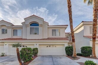 Building Photo - 7640 Rolling View Dr