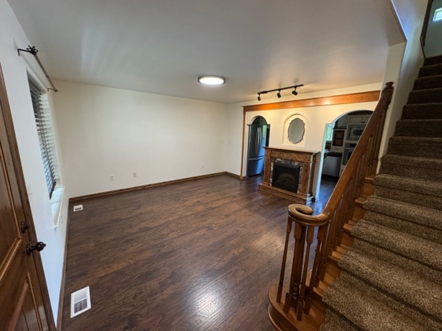 Building Photo - 499 E Dragonfly Dr