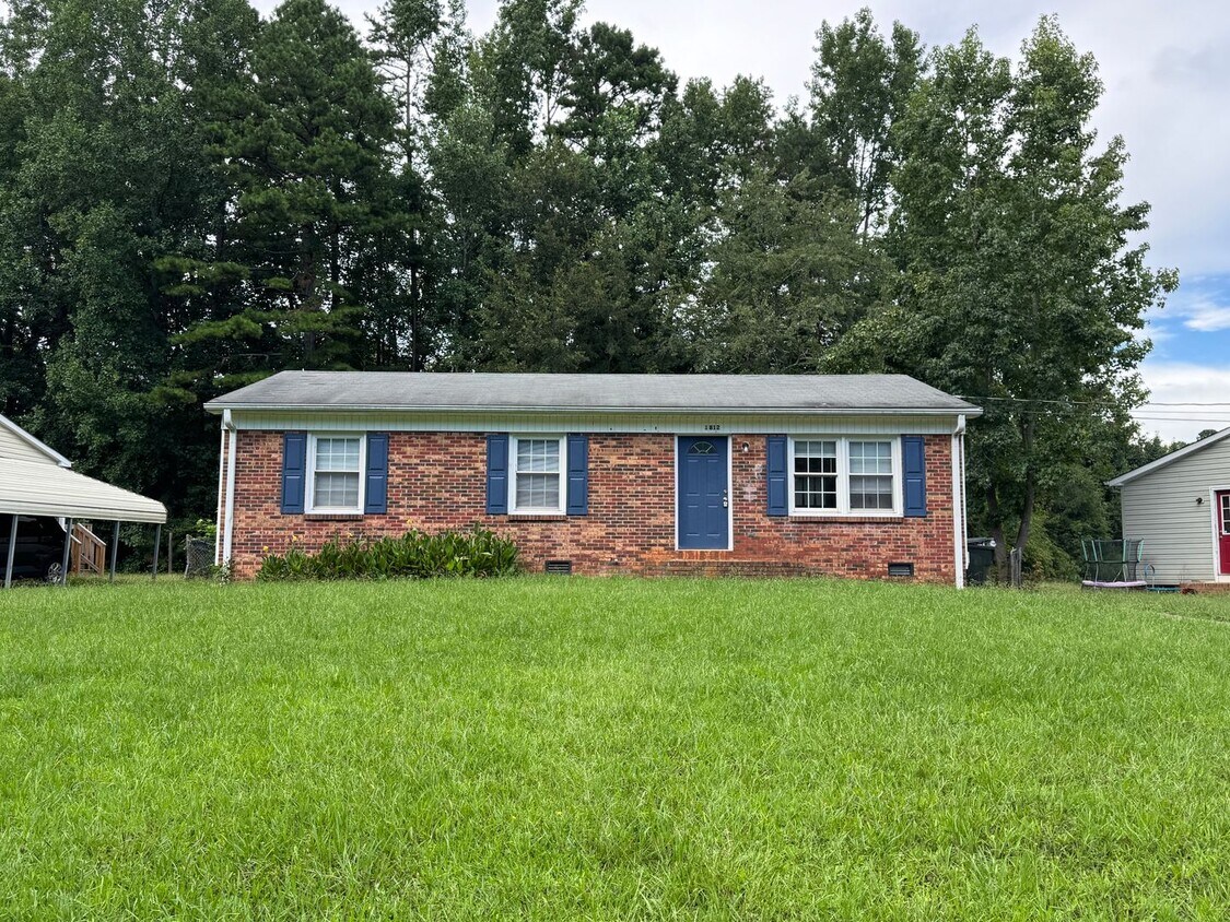 Foto principal - Available to Show