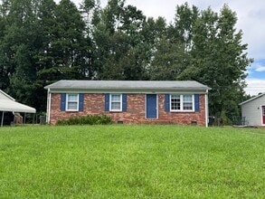 Building Photo - 1812 Alpine Dr