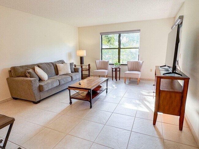 Foto del edificio - 13035 Albright Ct