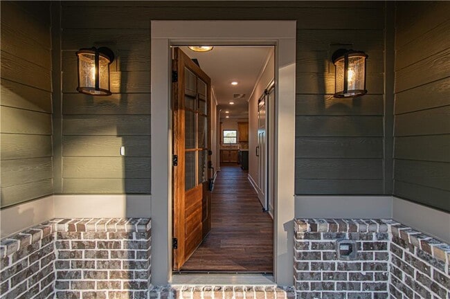 Building Photo - 386 Mulberry Cir