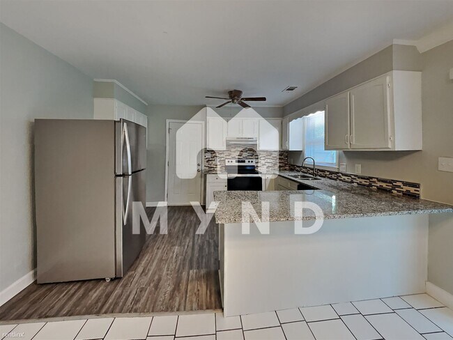 Foto del edificio - 3 br, 1.5 bath House - 8123 Country Oaks Rd