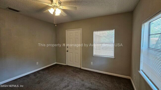 Foto del edificio - 9229 11th Ave