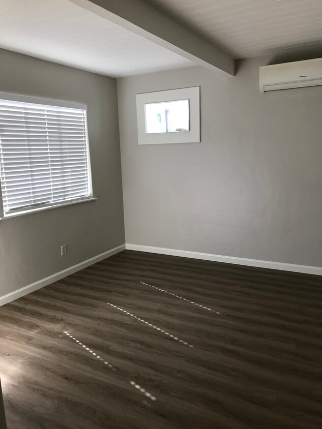 Living room and AC - 756 Sunset Blvd