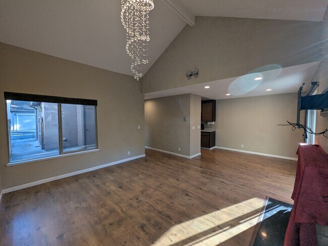 Building Photo - 2507 Kingwood Dr